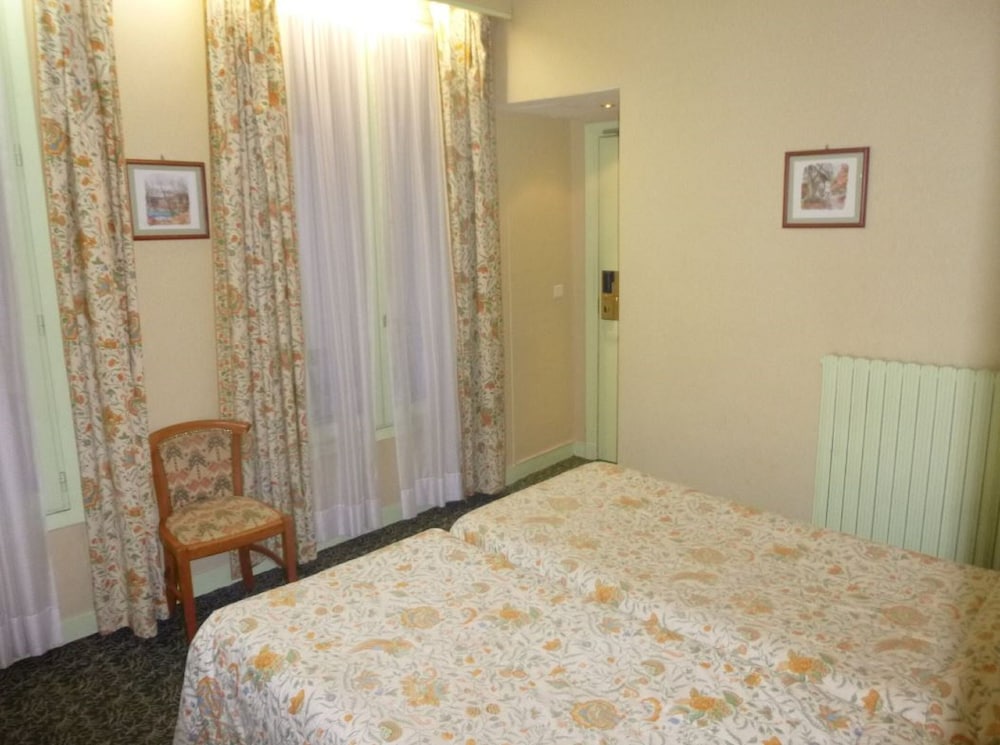 GRAND HOTEL DU HAVRE 26/74
