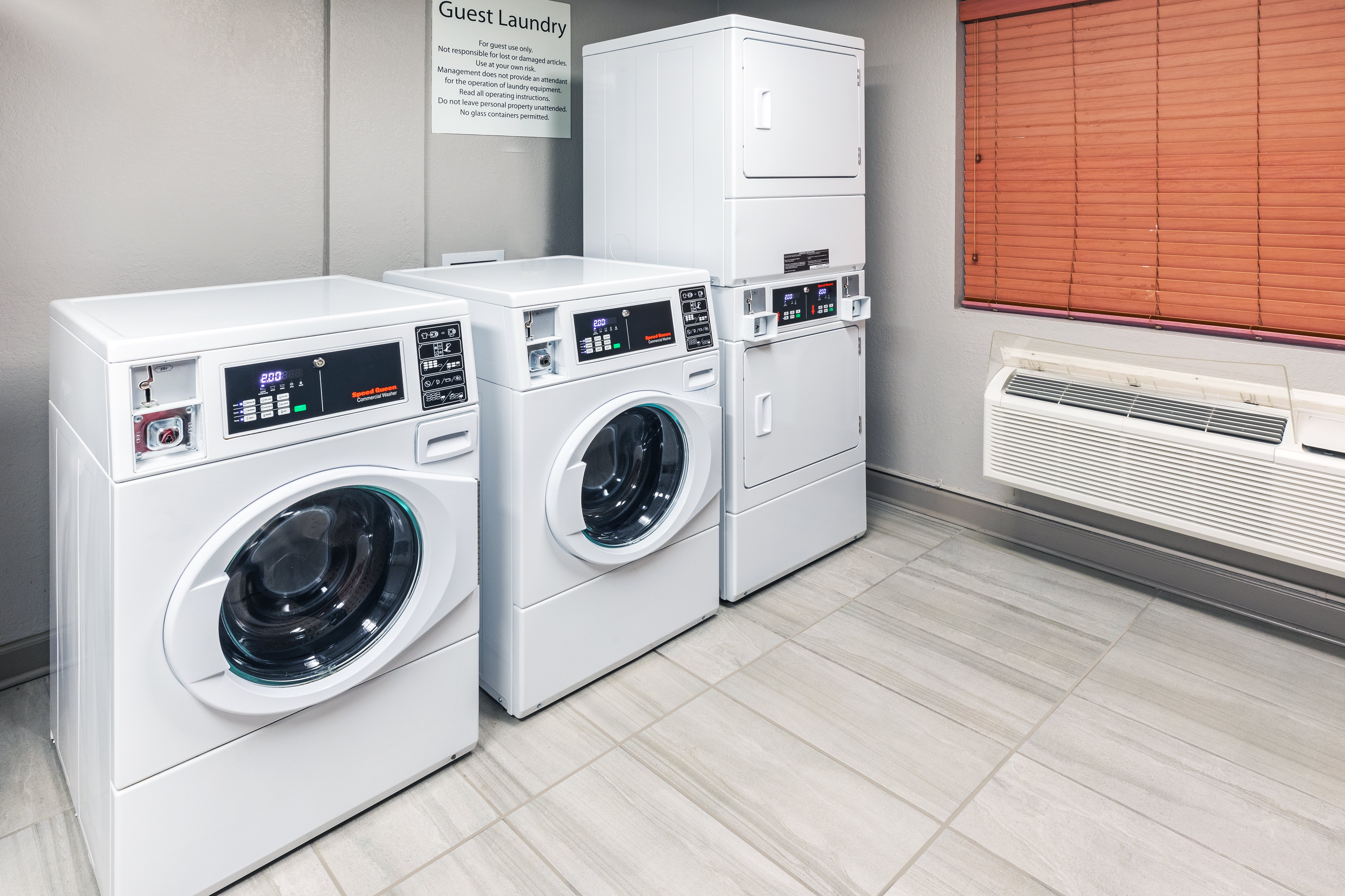 Holiday Inn Express Harvey-Marrero 15/46
