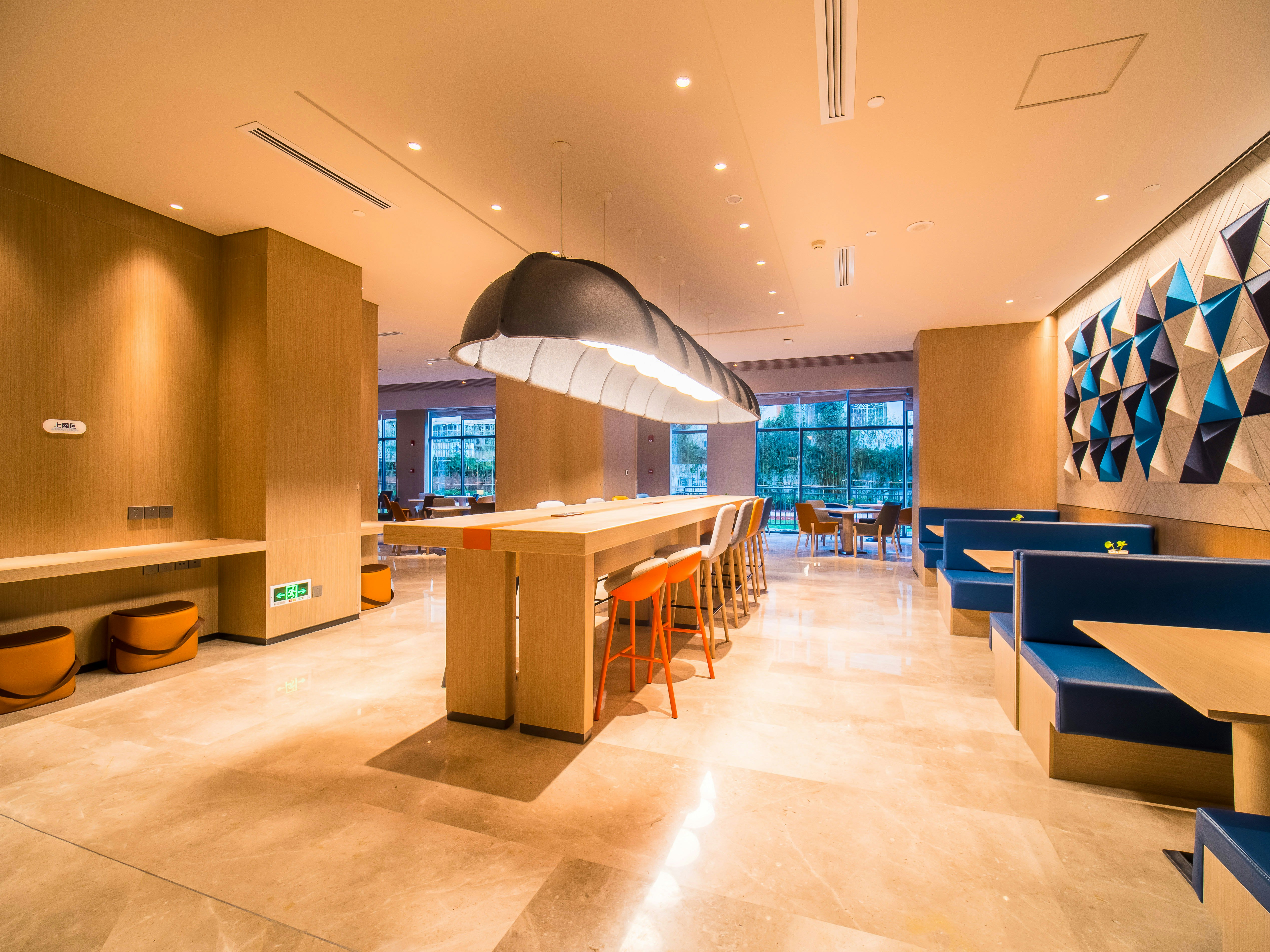Holiday Inn Express Kunming West 21/49