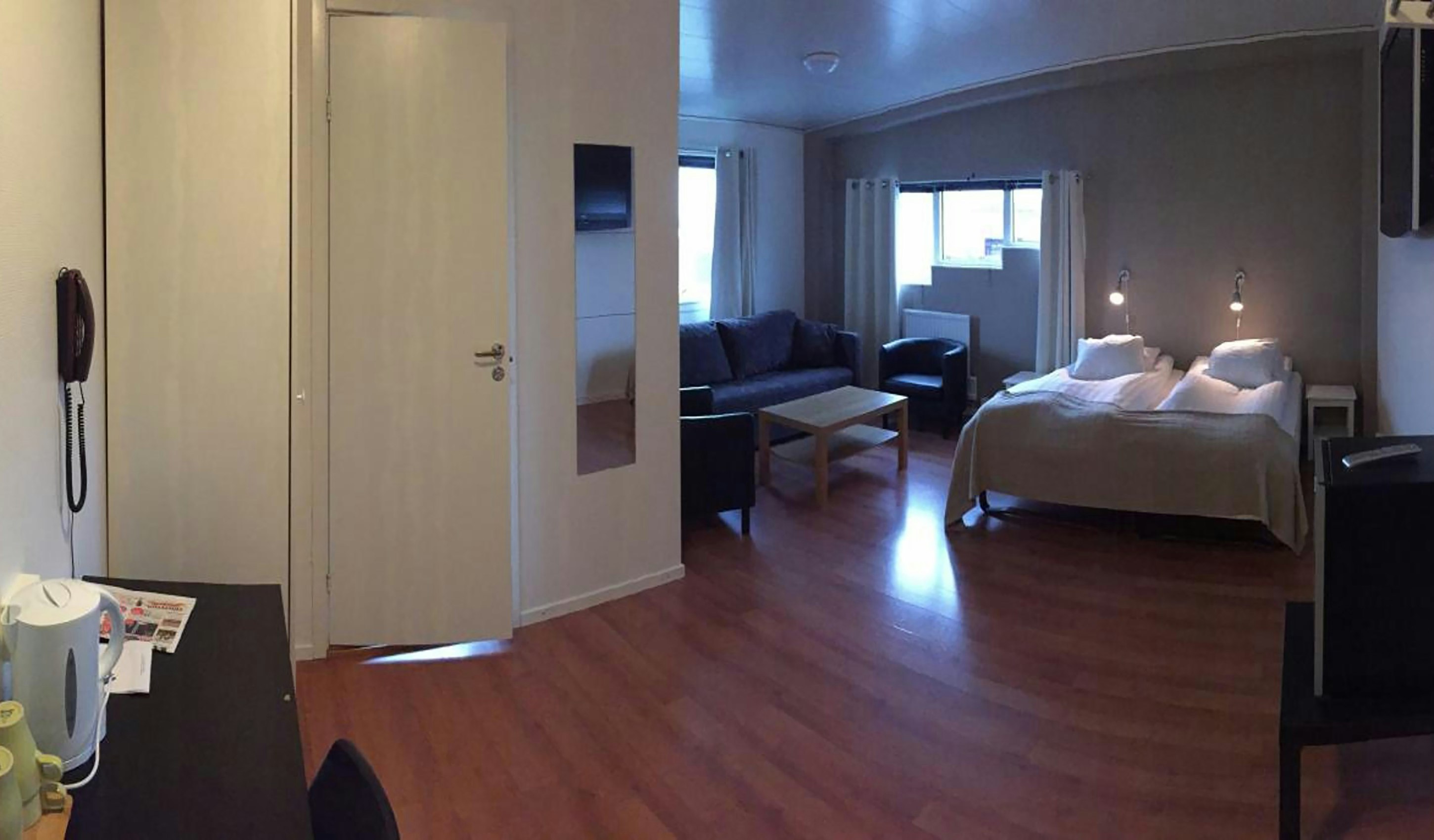 Hotell E-10 by First 10/33