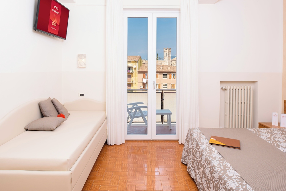 Hotel Taormina 32/78