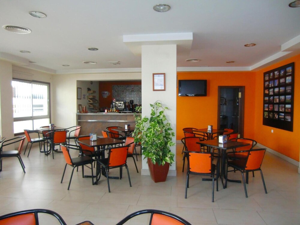 Hostal Villa 38/47