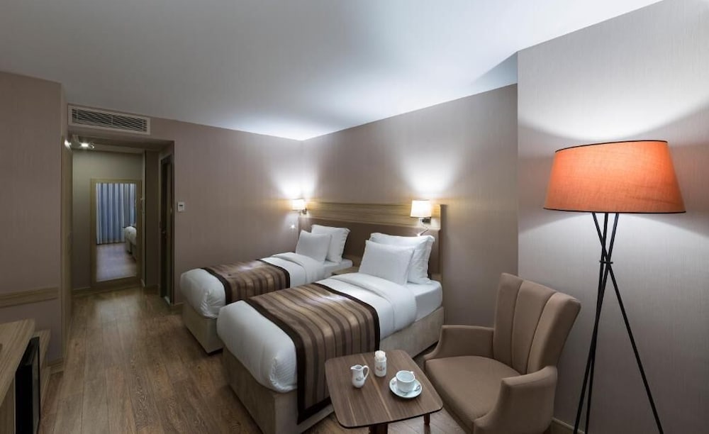 Regard Hotel 17/61