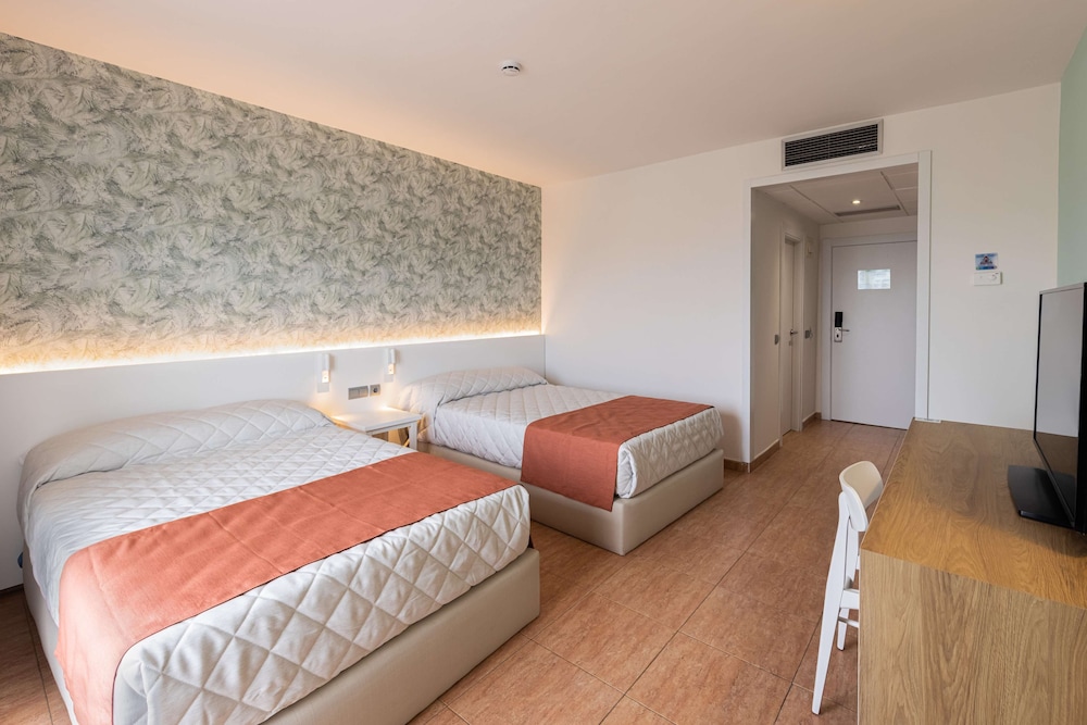Portavilion, Park, Economy, 2 Double Beds
