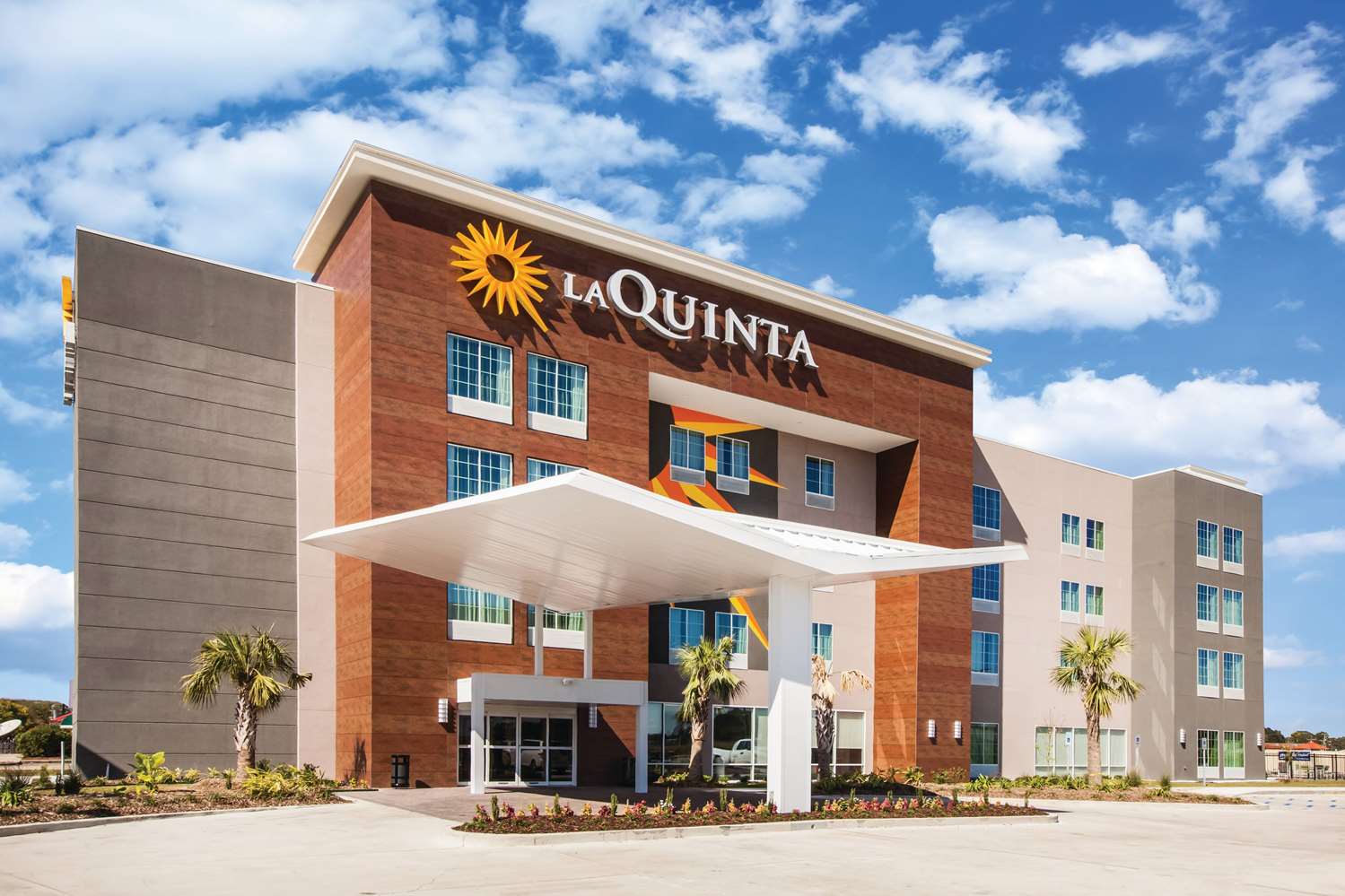 La Quinta Inn & Suites by Wyndham Baton Rouge - Port Allen 1/18