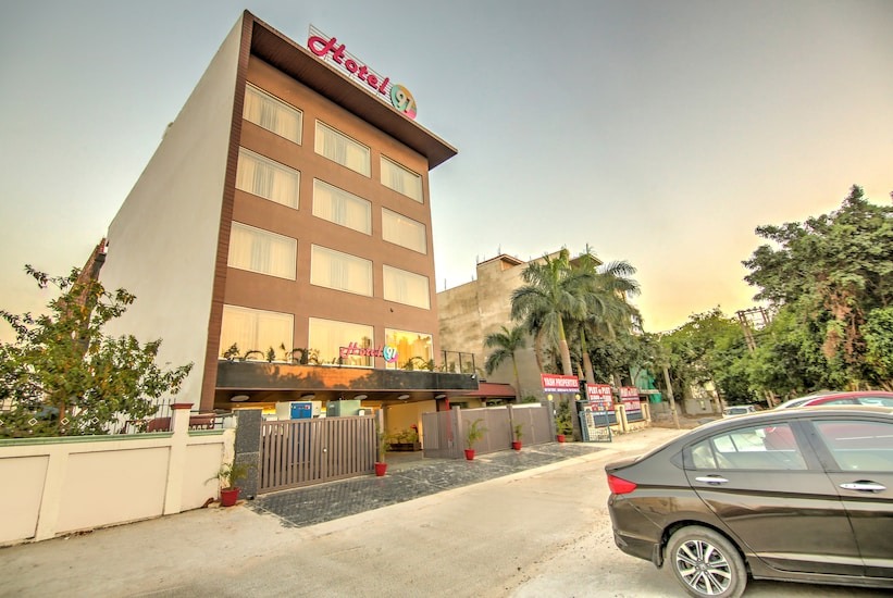 Hotel 91 Huda City Centre 3/50