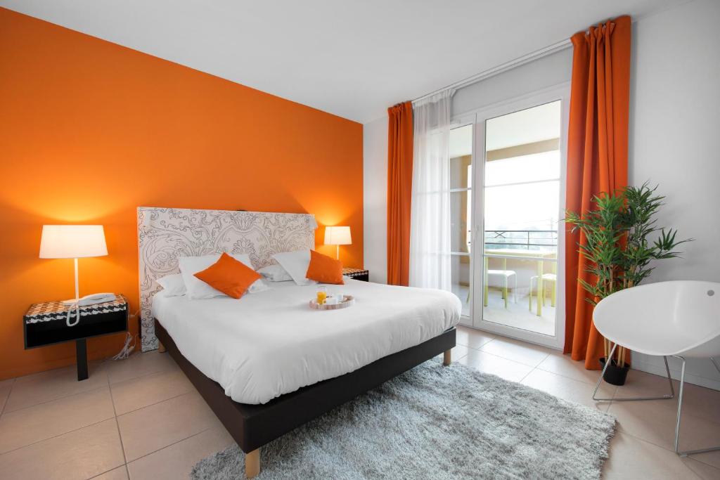 2 Bedrooms, Duplex, Apartment, Private Garden