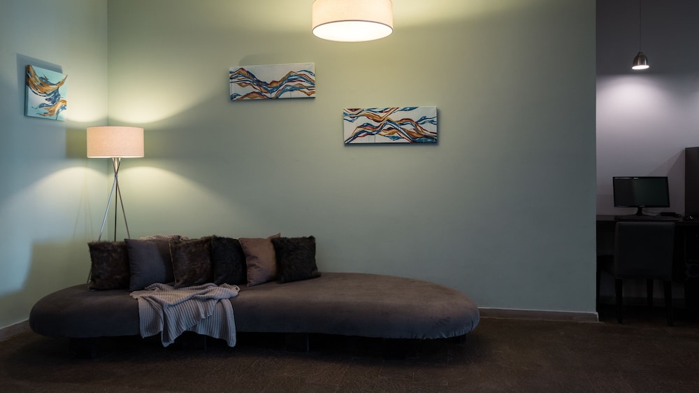 Dazzler By Wyndham Puerto Madryn 48/65