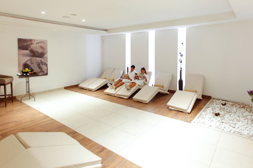 TUI BLUE Adriatic Beach - Adults Only 55/75