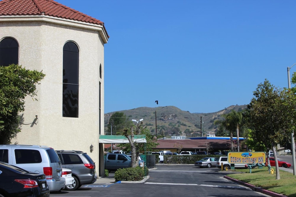 Ocean Gateway Inn 27/30