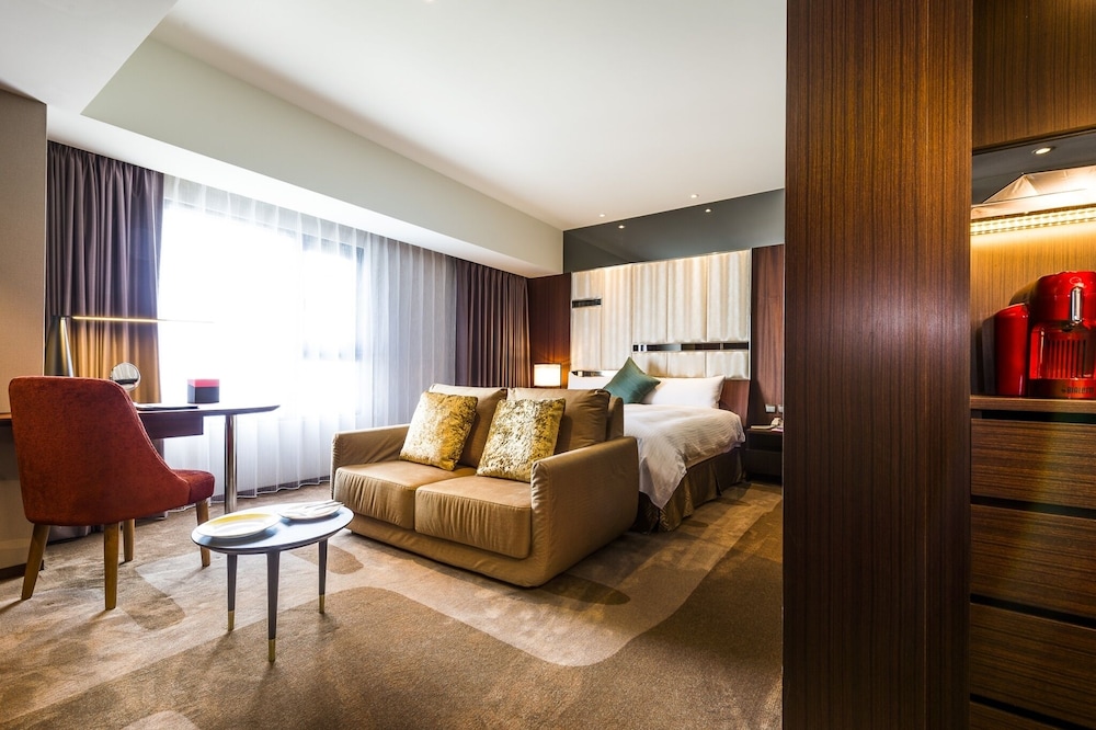 In Sky Hotel 34/46