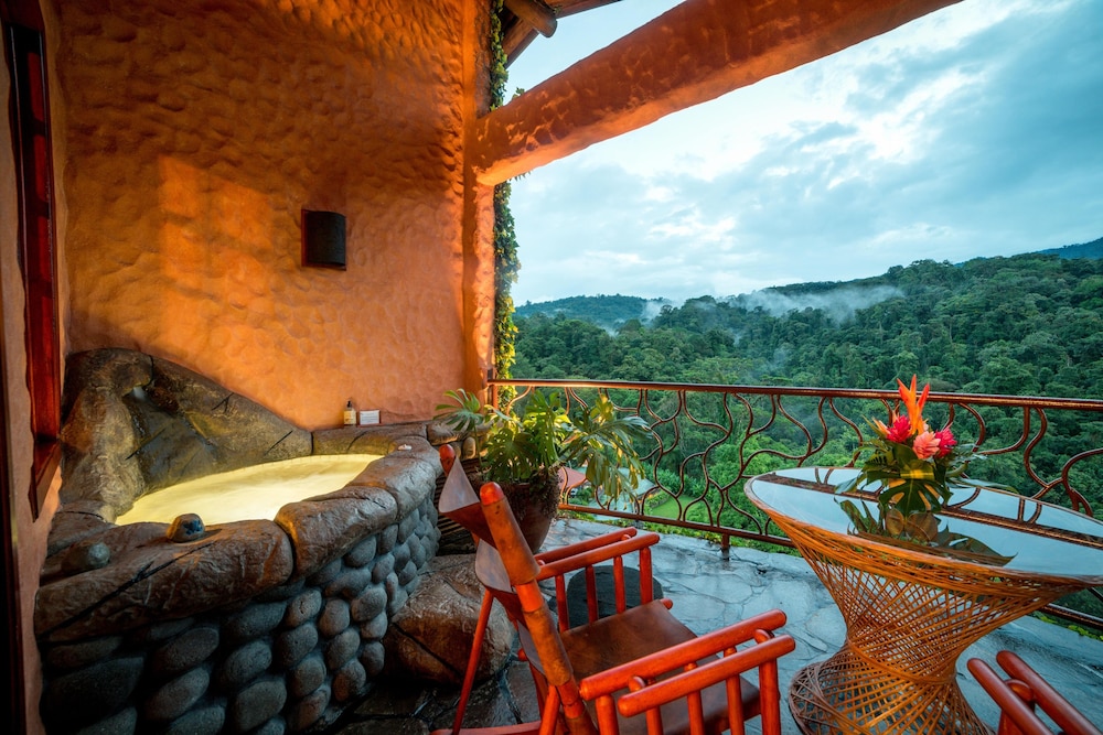 The Peace Lodge At La Paz Waterfall Gardens 9/63