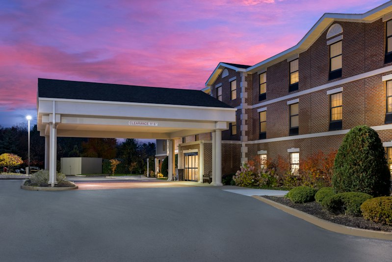 Hampton Inn & Suites by Hilton Petoskey 4/75