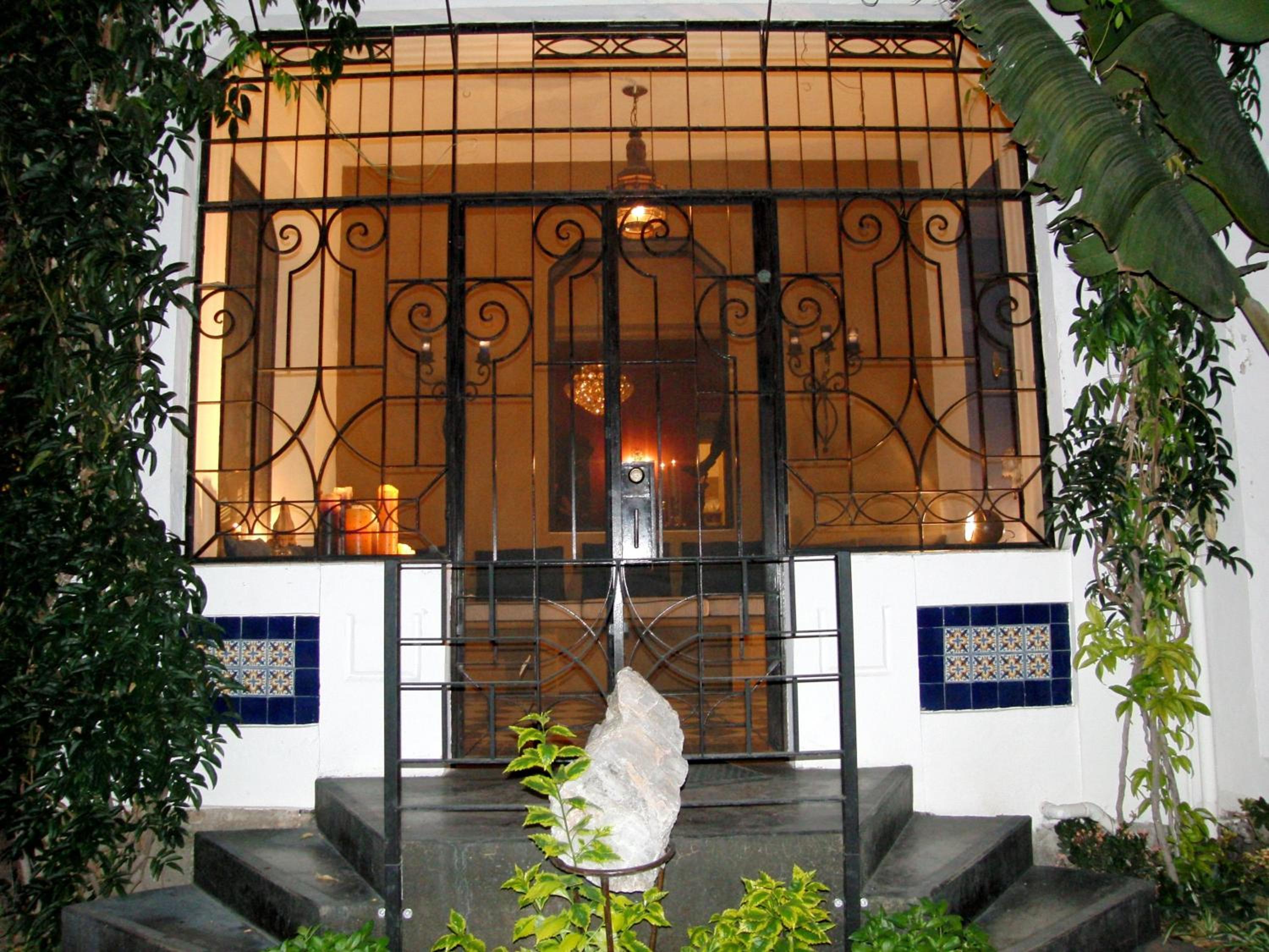 La Perla Hotel Boutique B & B 3/27