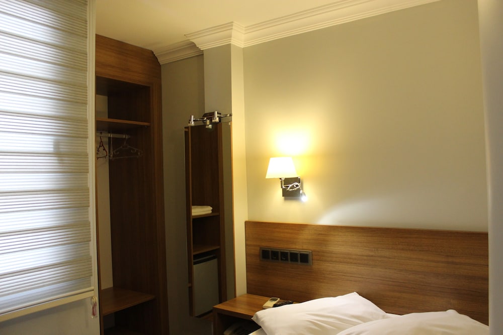 Nur Hotel 14/33