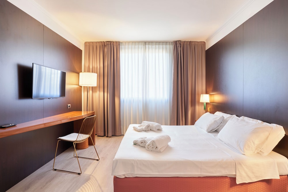 Hotel Cyrano 16/50