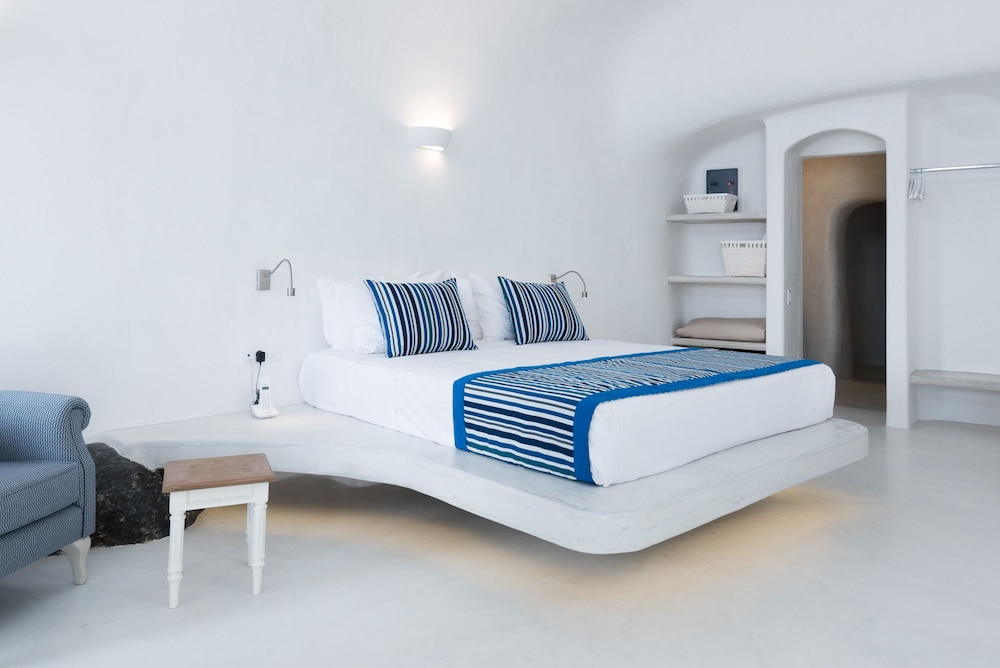 JUNIOR SUITE, PLUNGE POOL