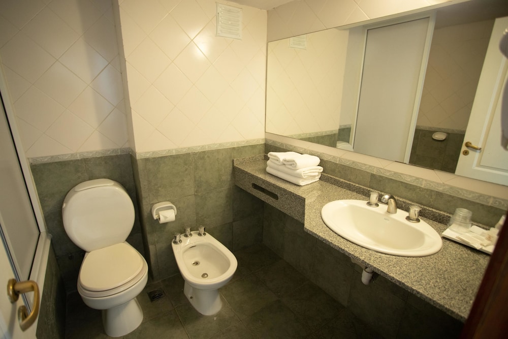 Hotel Aguas del Sur 50/53