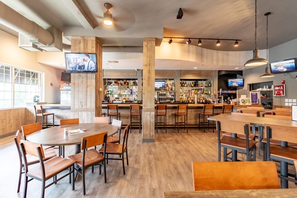 restaurant cafeteria