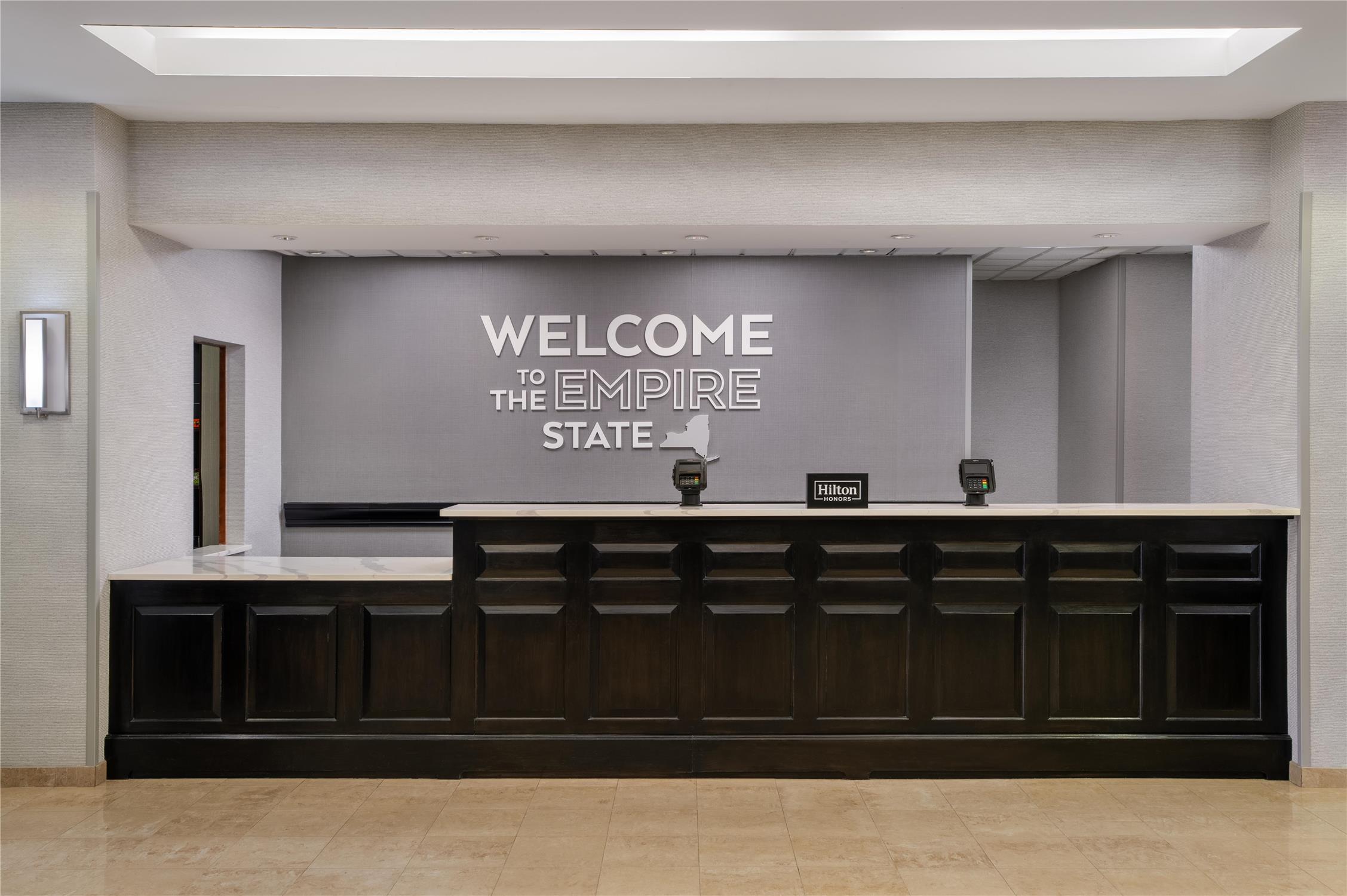 Hampton Inn And Suites Rockville Centre 18/85