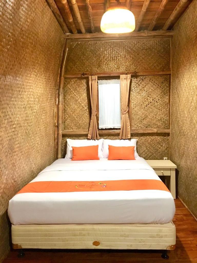 Villa Chavaminerva Bambu - Lembang 13/44