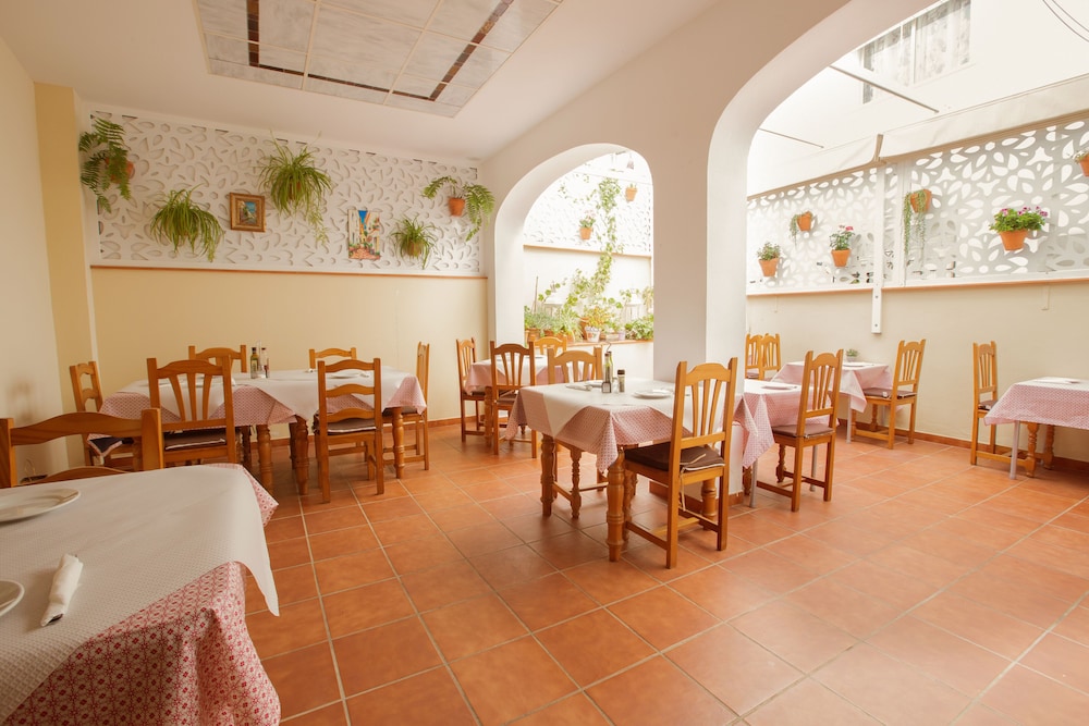 Hostal Apartamentos El Gallo 18/23