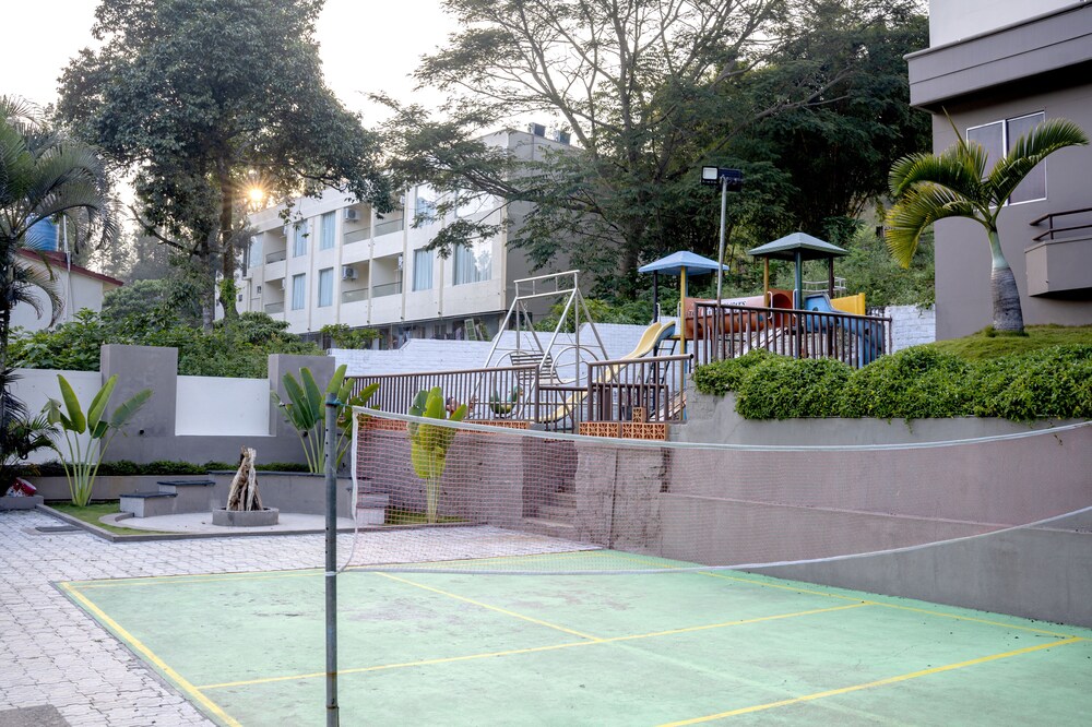 TGI STAR Holidays Yercaud 41/48