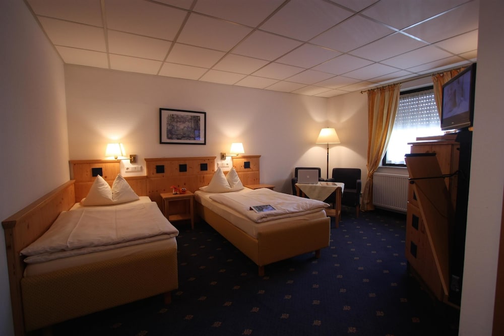 Hotel Zum Lowen 8/61