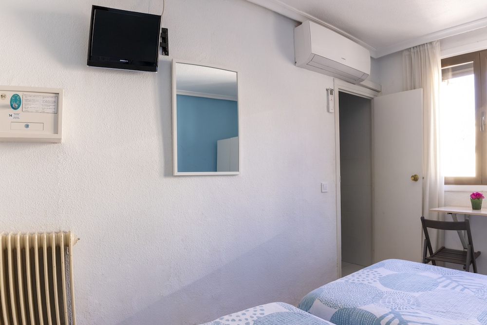 Hostal Rober 35/59