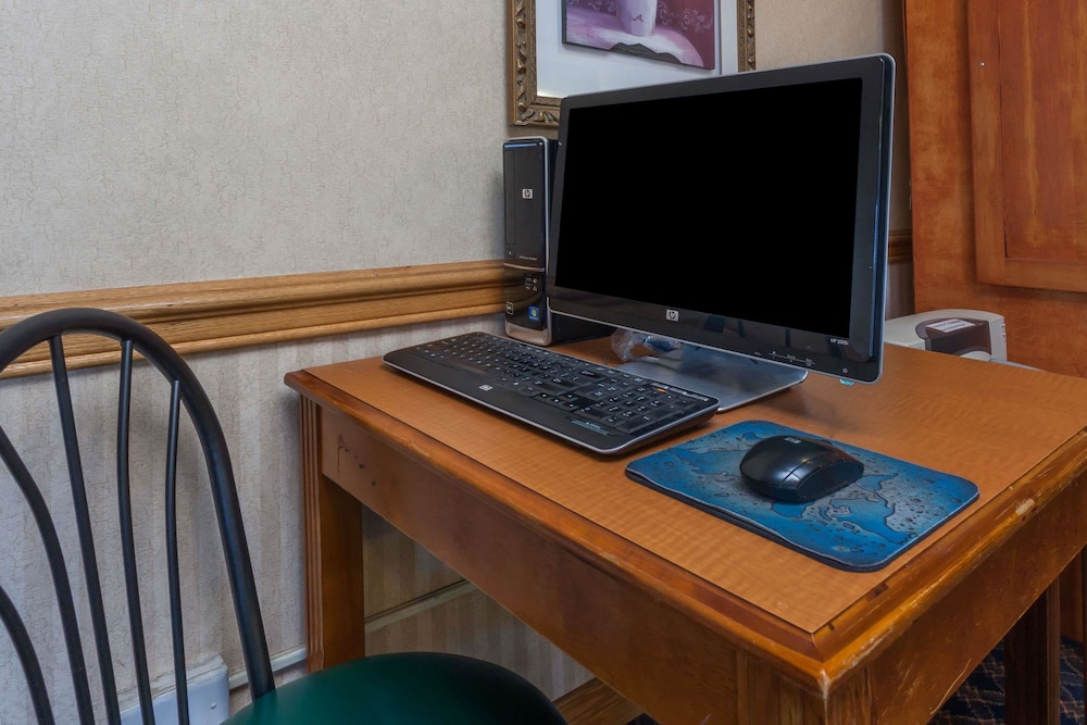 American Inn and Suites Dundee (ex Days Inn and Suites) 25/31