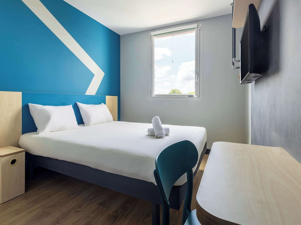 Ibis Budget Nanterre La Defense 25/52