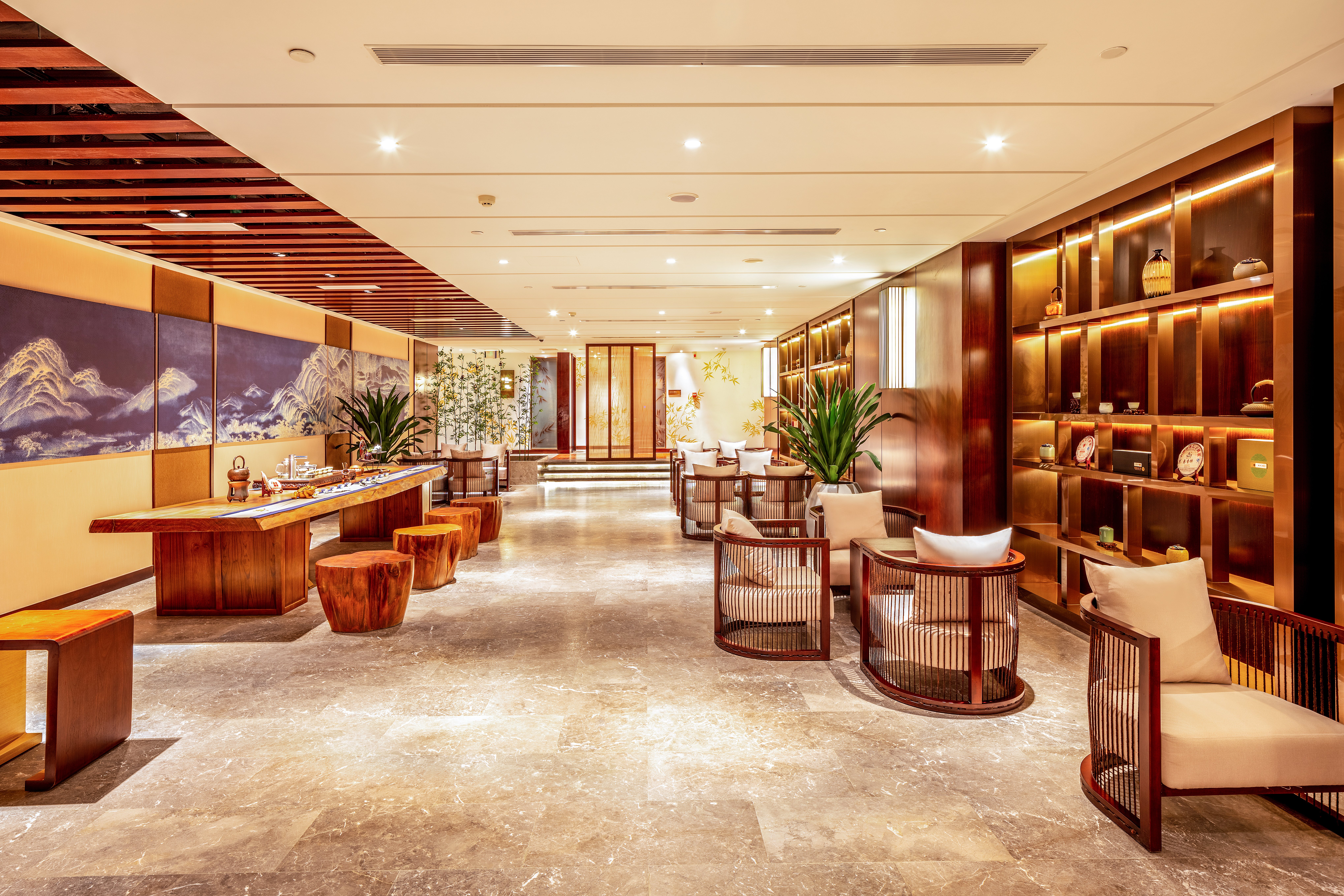 Holiday Inn Neijiang Riverside 53/81