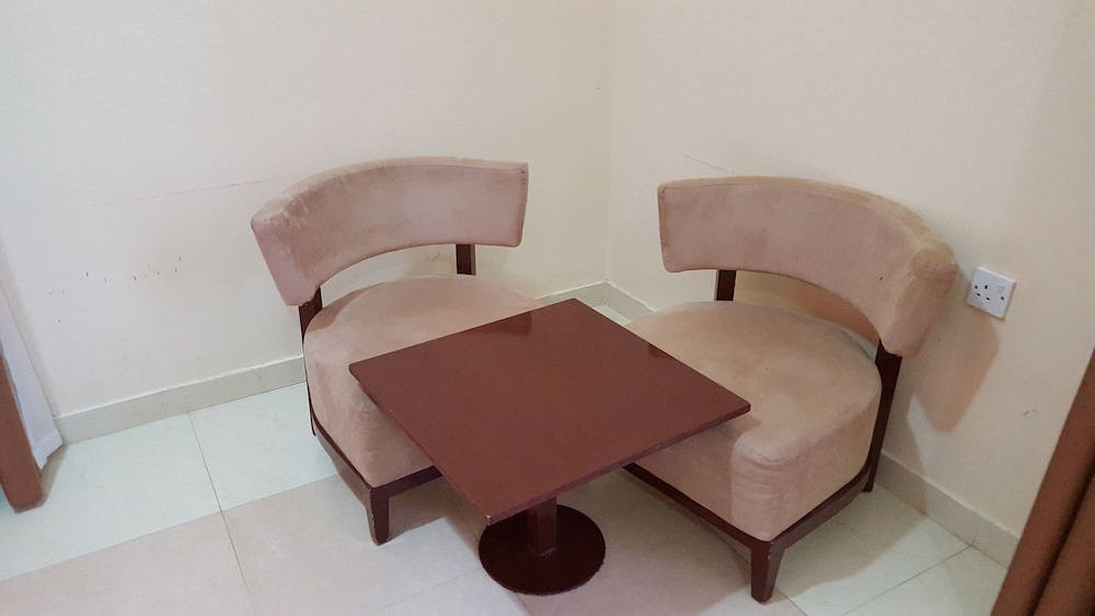 Al Ayjah Plaza Hotel 23/48