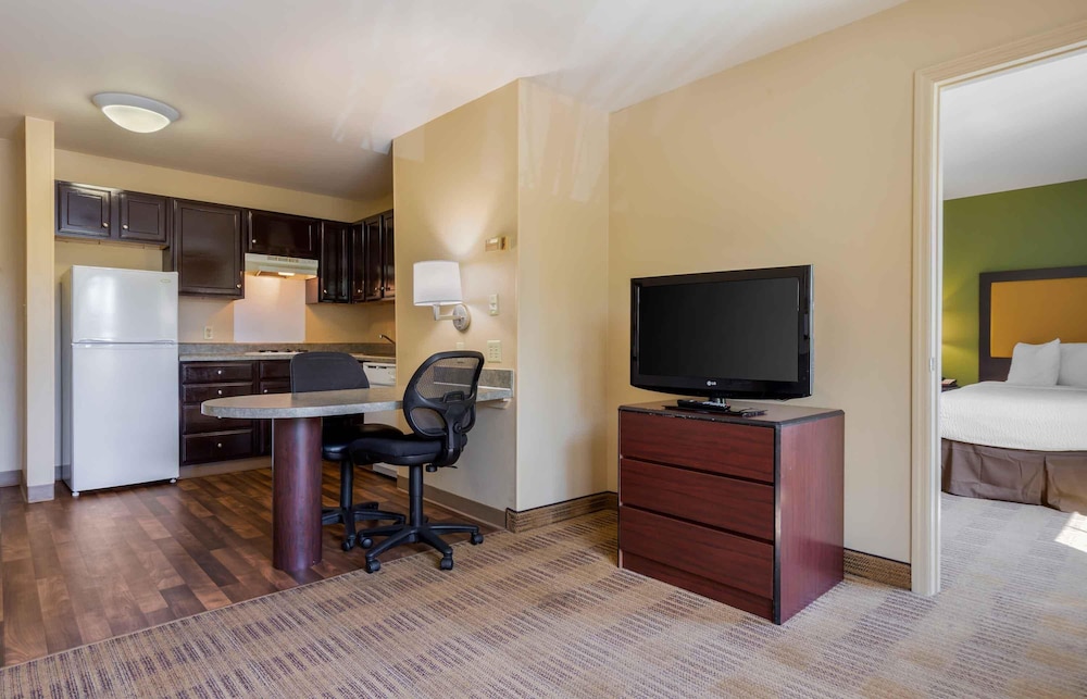 Extended Stay America - Columbia - Northwest Harbison 56/64