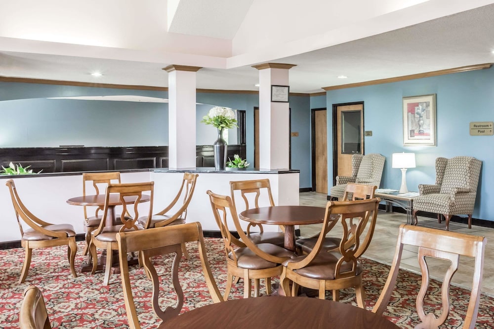 Days Inn by Wyndham Selma 13/18