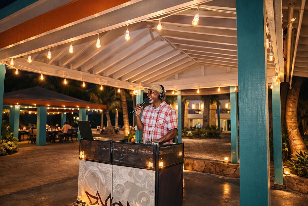 THE PALMS AT PELICAN COVE 13/66