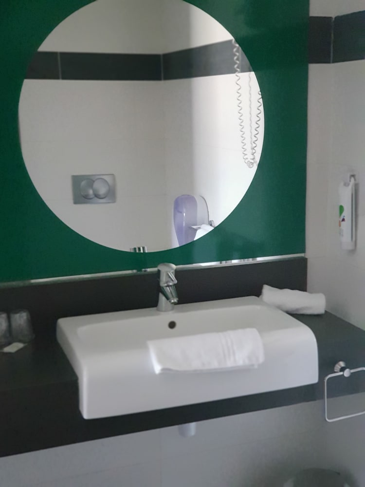 Ibis Styles Marseille Plan De Campagne 19/70