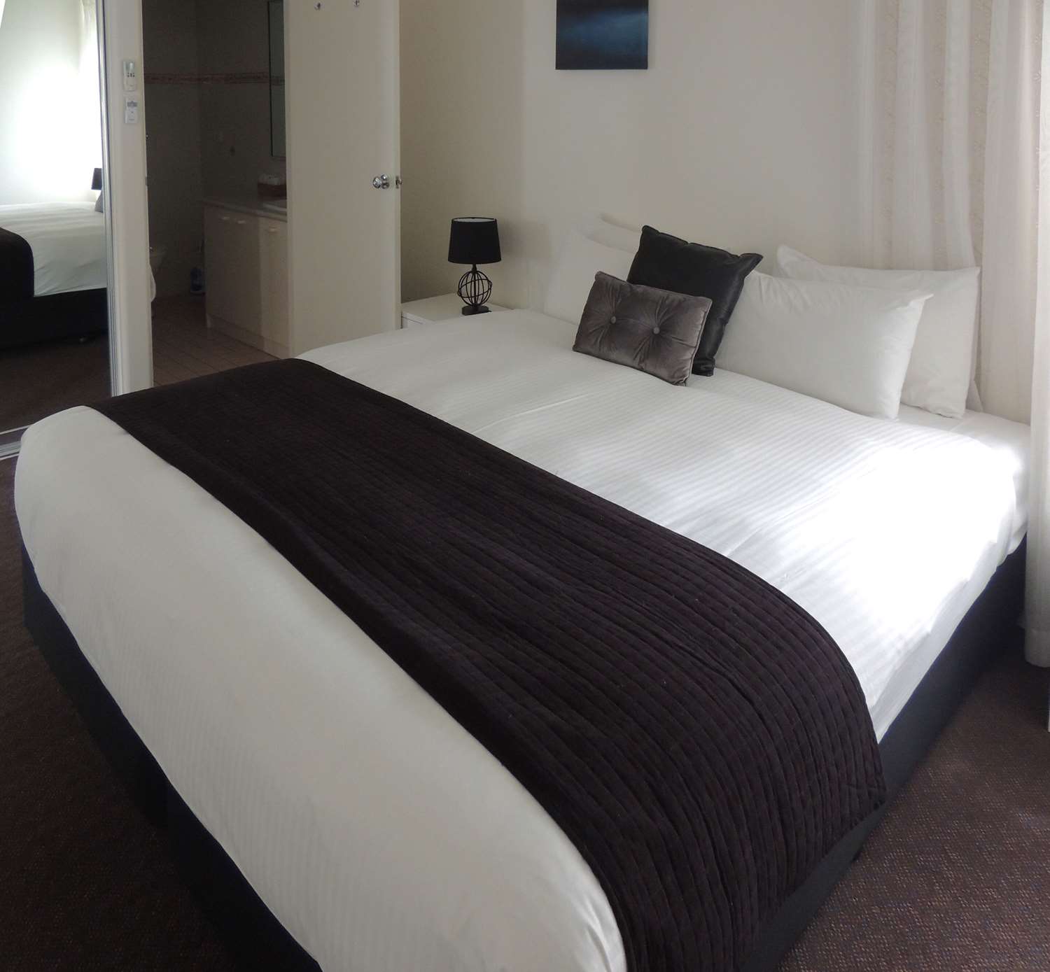 Upgrade, King Bed