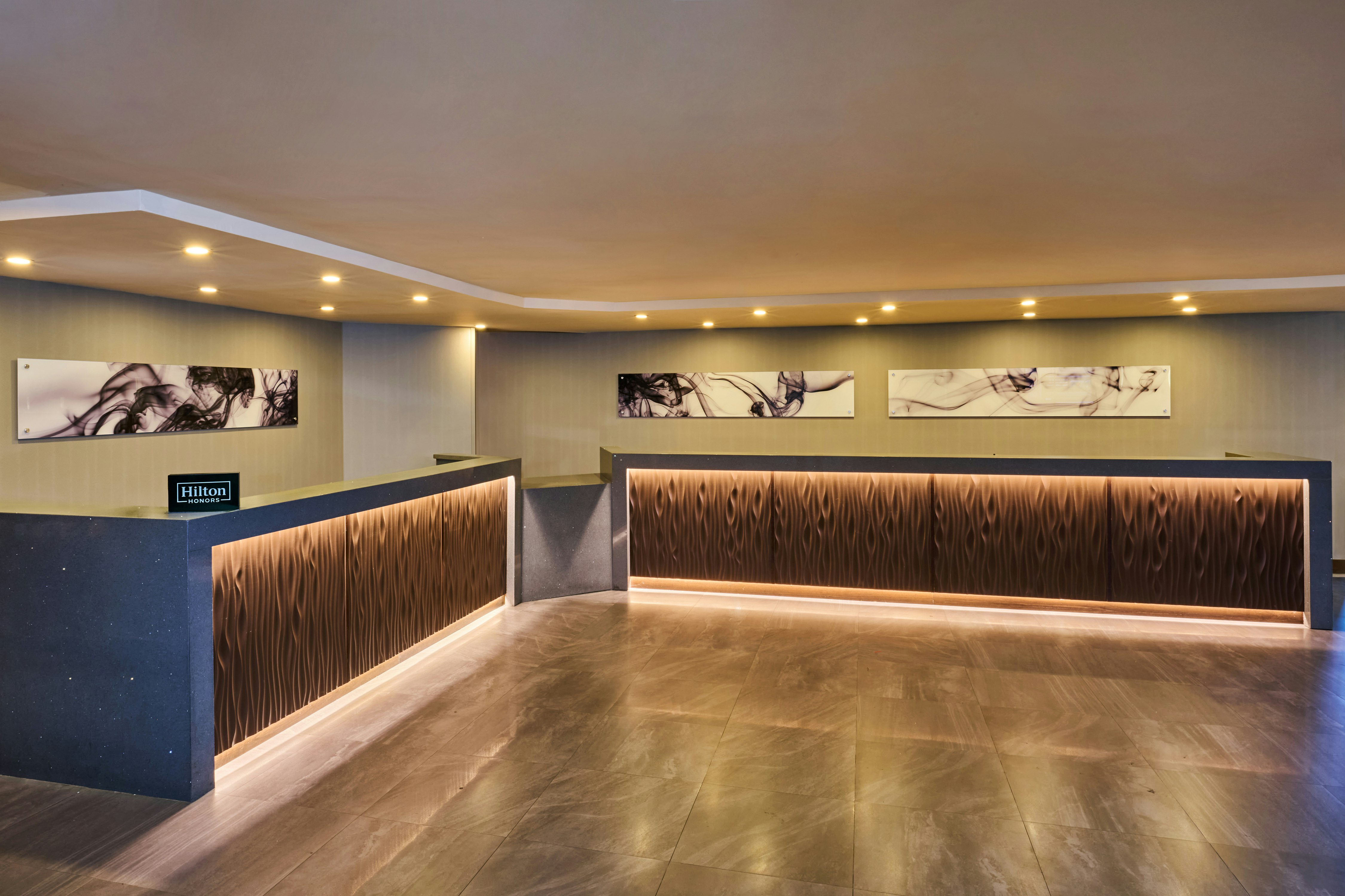 Doubletree By Hilton Newark Fremont 6/76