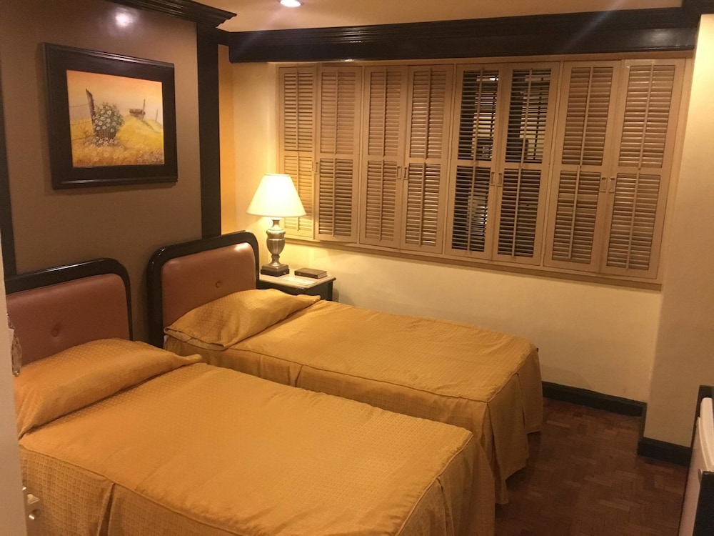Lourdes Family Suites Makati powered by Cocotel 10/41