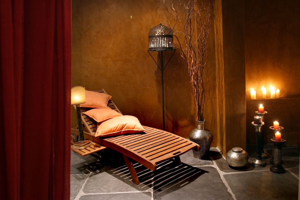Le Convivial Luxury Suites & Spa 21/45