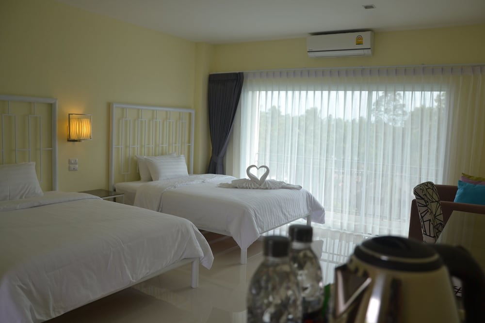 Southgate Residence Hotel 12/30
