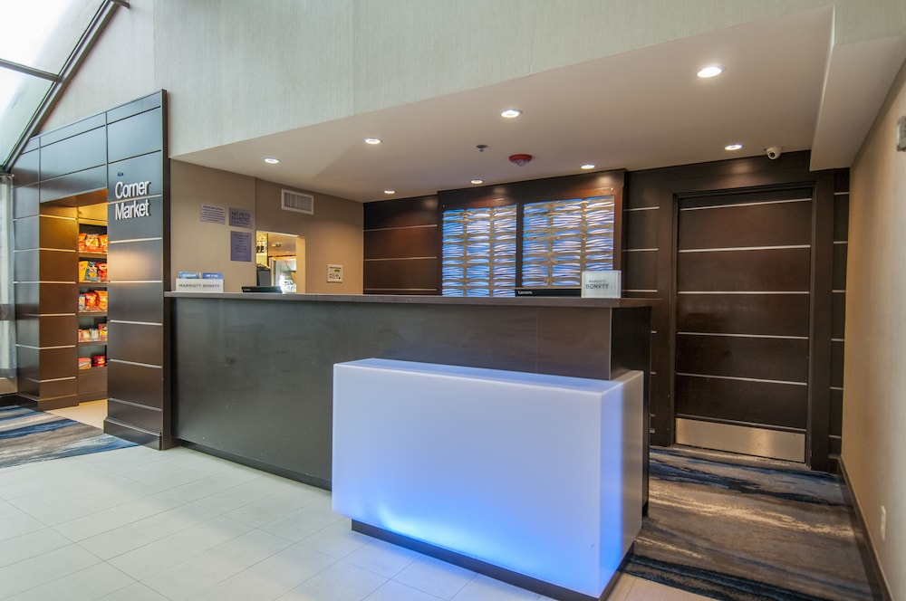 Fairfield Inn Suites Dallas Dfw Airport South Irving 8/46