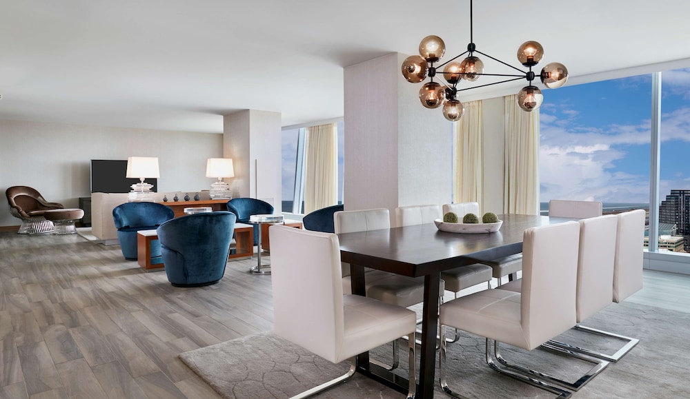 Hilton Cleveland Downtown 52/64