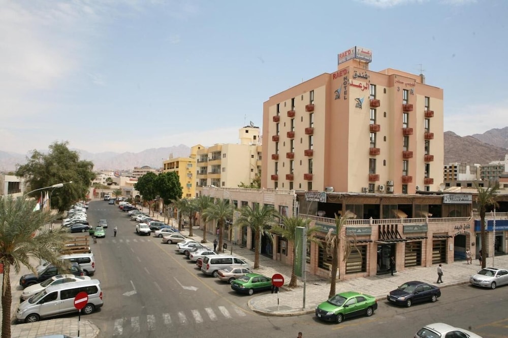 Raed Hotel Suites 35/39