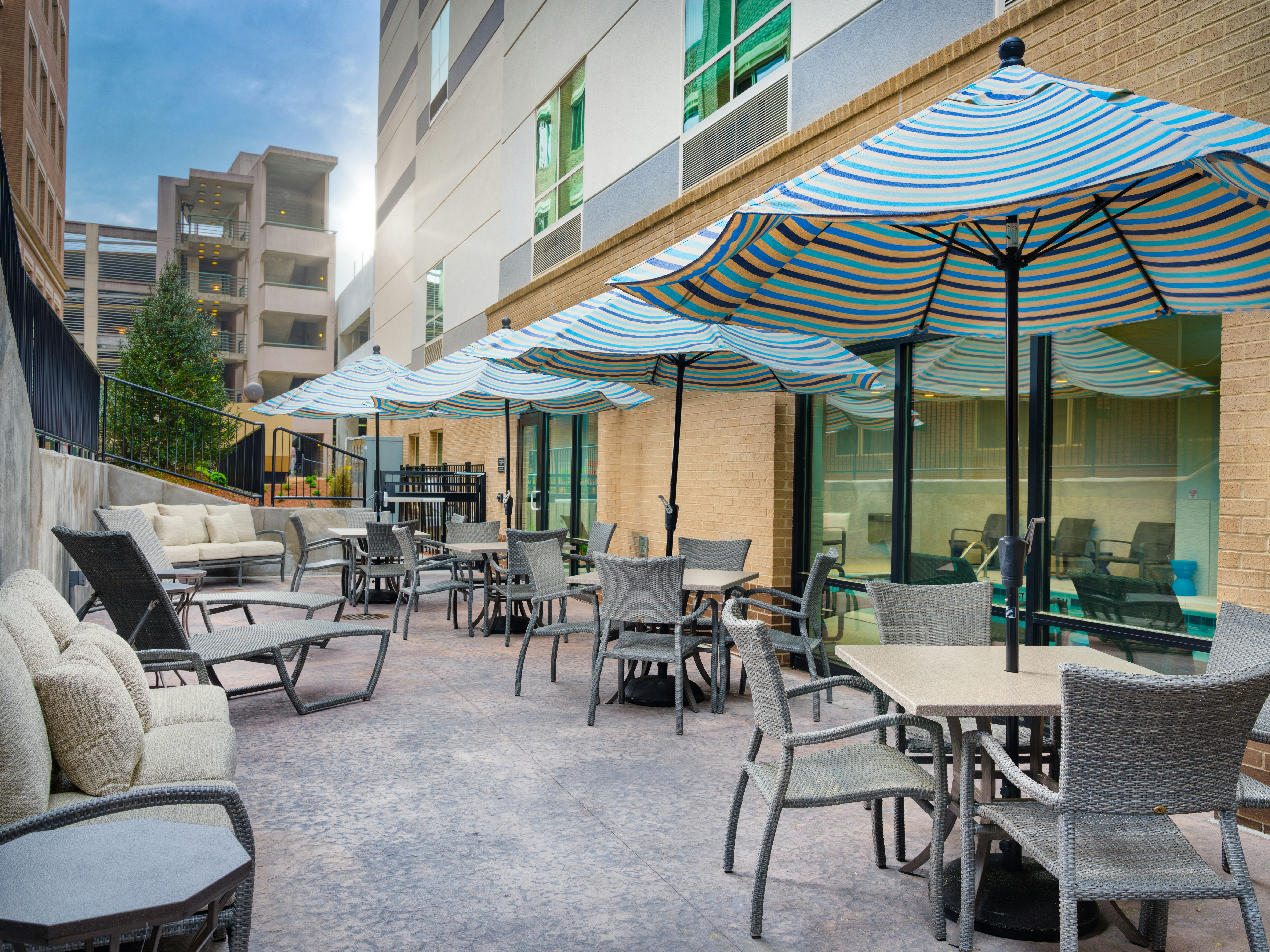 Hampton Inn & Suites Atlanta Decatur/Emory 57/81