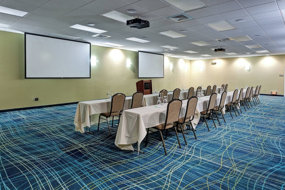 Springhill Suites Wichita Airport 61/69