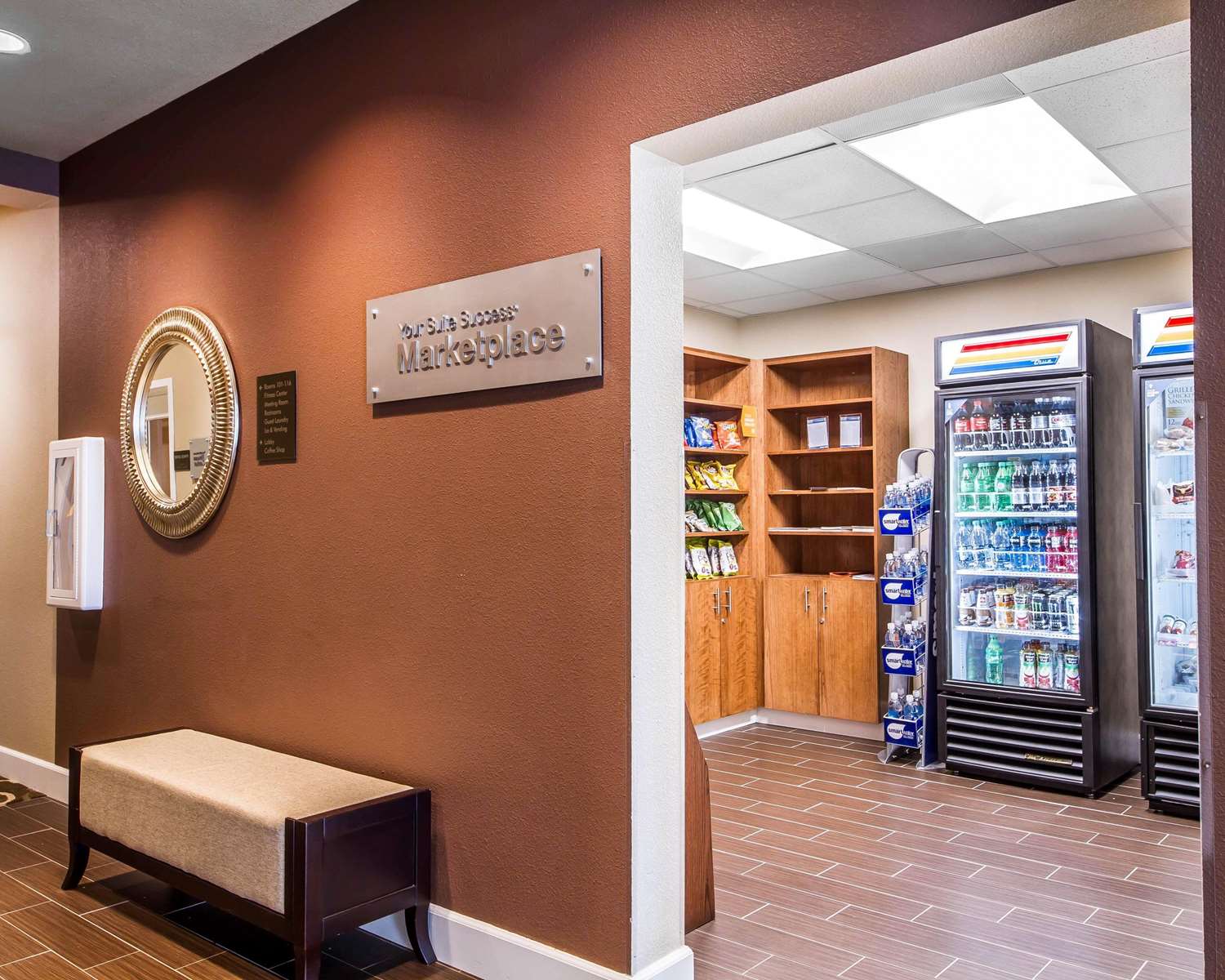 COMFORT SUITES WOODLAND - SACRAMENTO AIRPORT 8/46