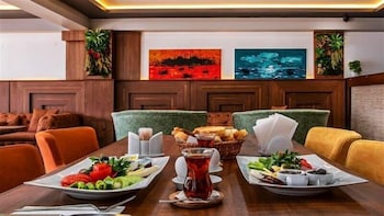 Asia Business Suites 36/50