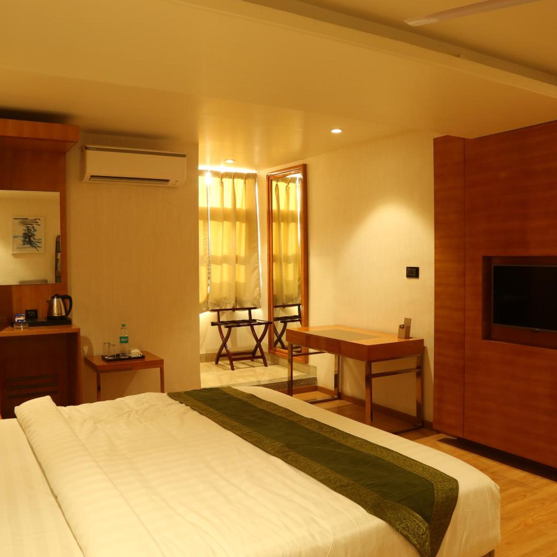 Hotel Reva Regency 9/38